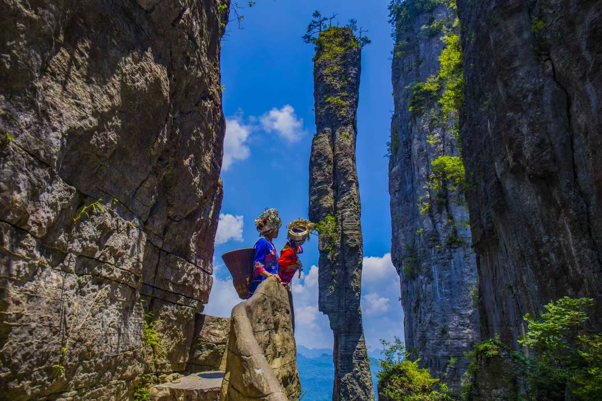 Enshi Grand Canyon-Tenglongdong Cave UNESCO Global Geopark
